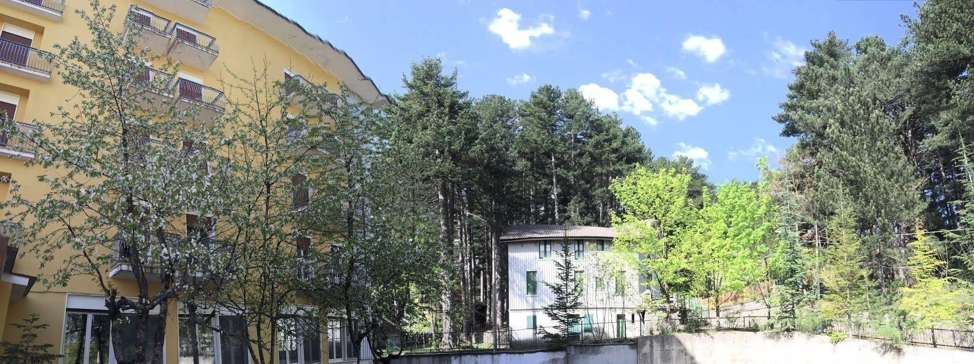 Hotel Tasso Camigliatello Silano Esterno foto