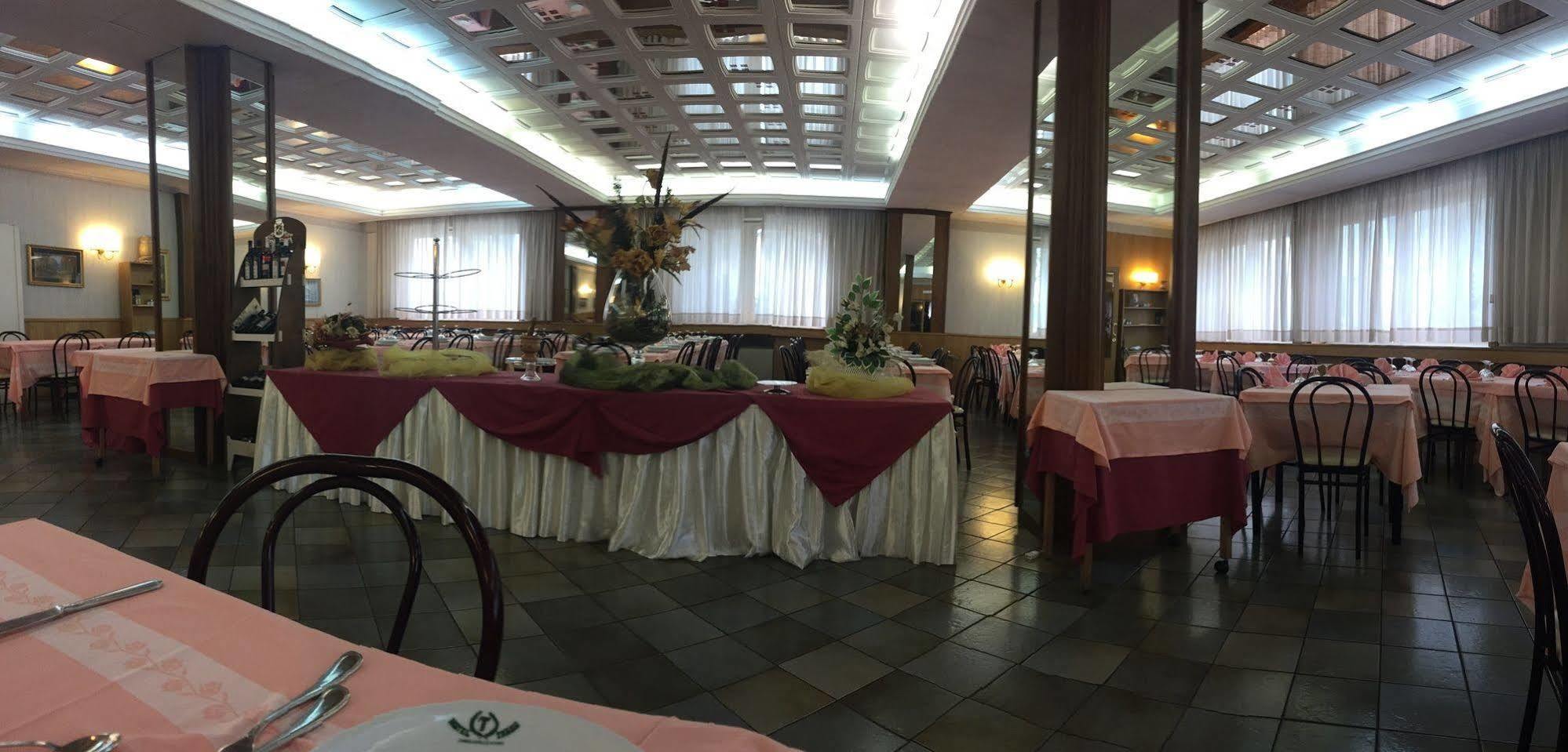 Hotel Tasso Camigliatello Silano Esterno foto