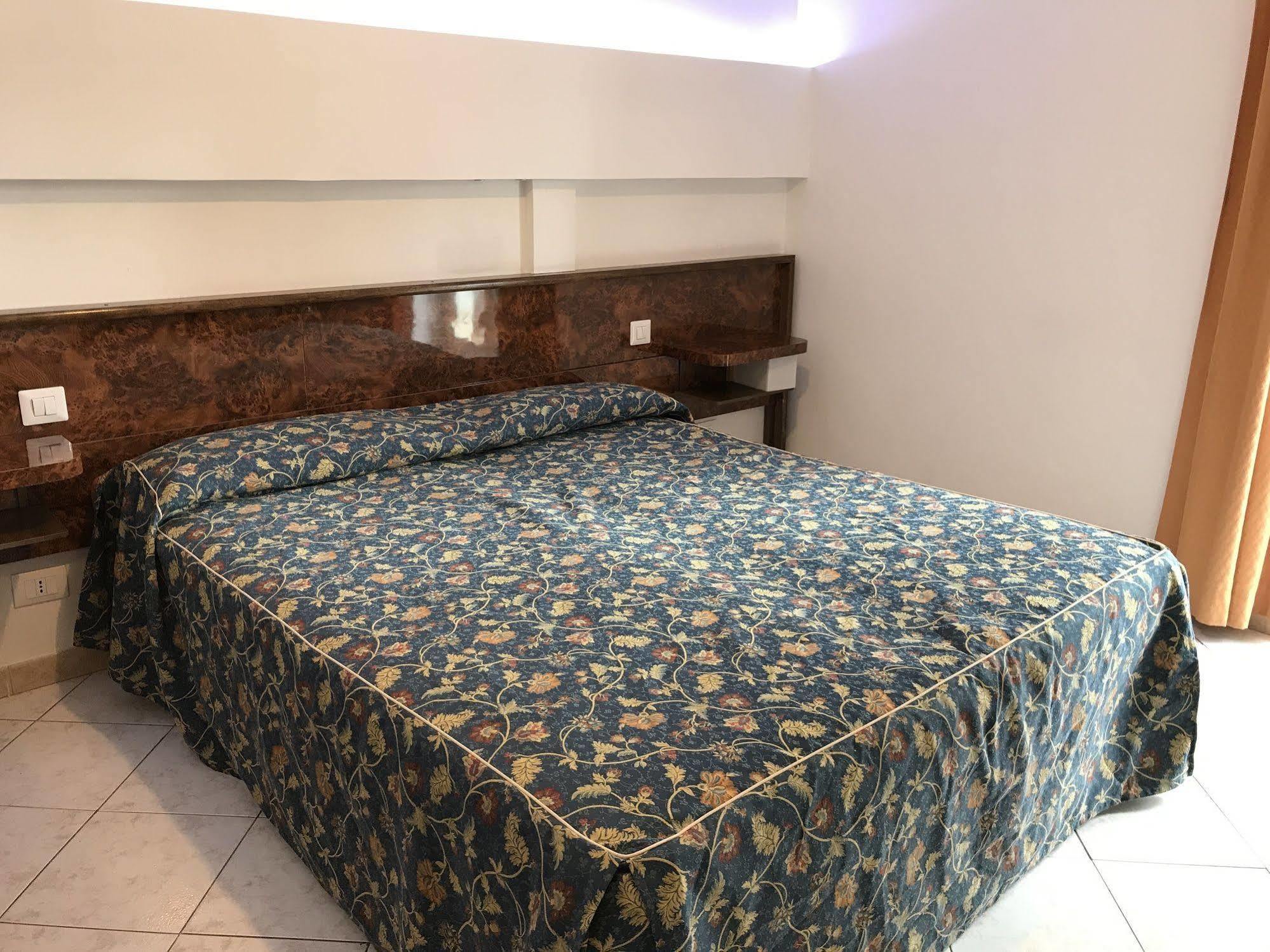 Hotel Tasso Camigliatello Silano Esterno foto