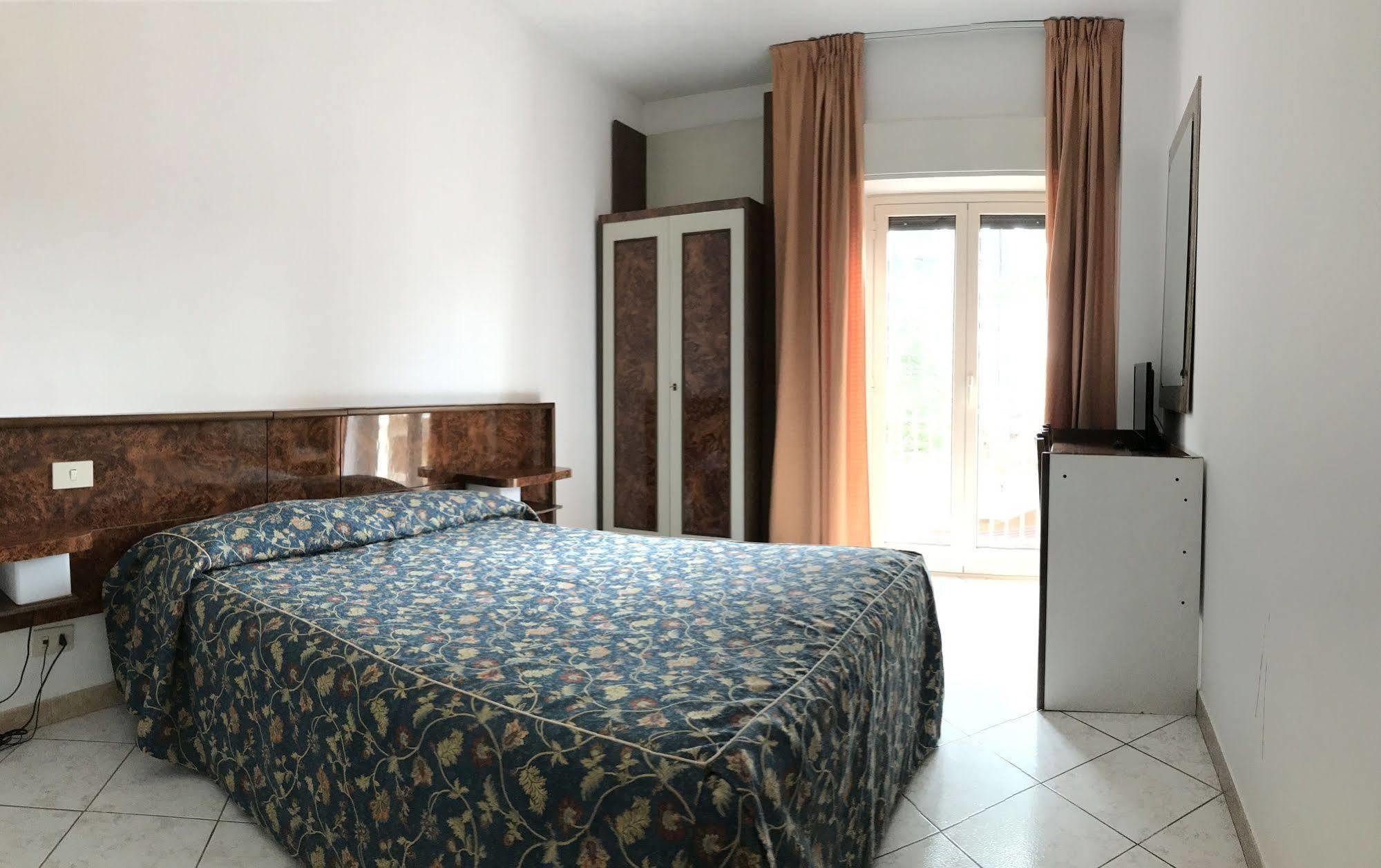 Hotel Tasso Camigliatello Silano Esterno foto