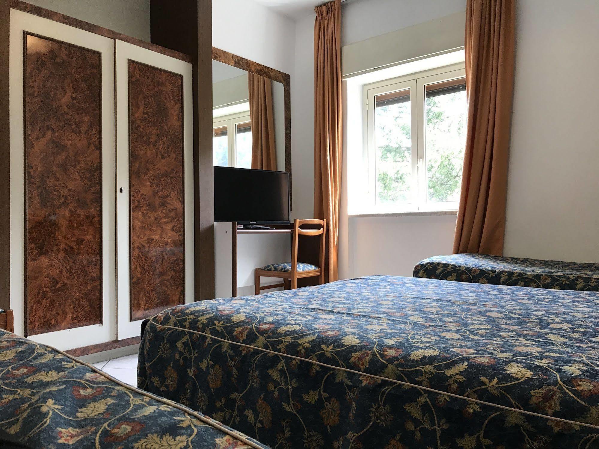 Hotel Tasso Camigliatello Silano Esterno foto