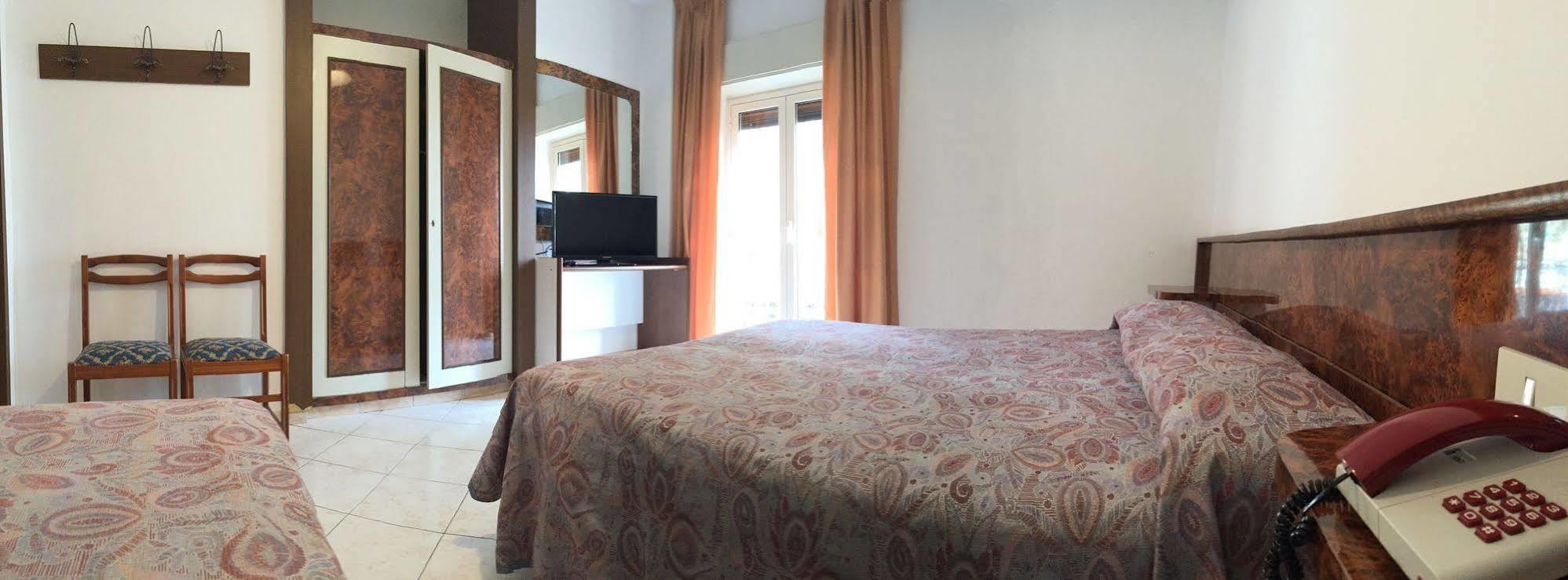 Hotel Tasso Camigliatello Silano Esterno foto