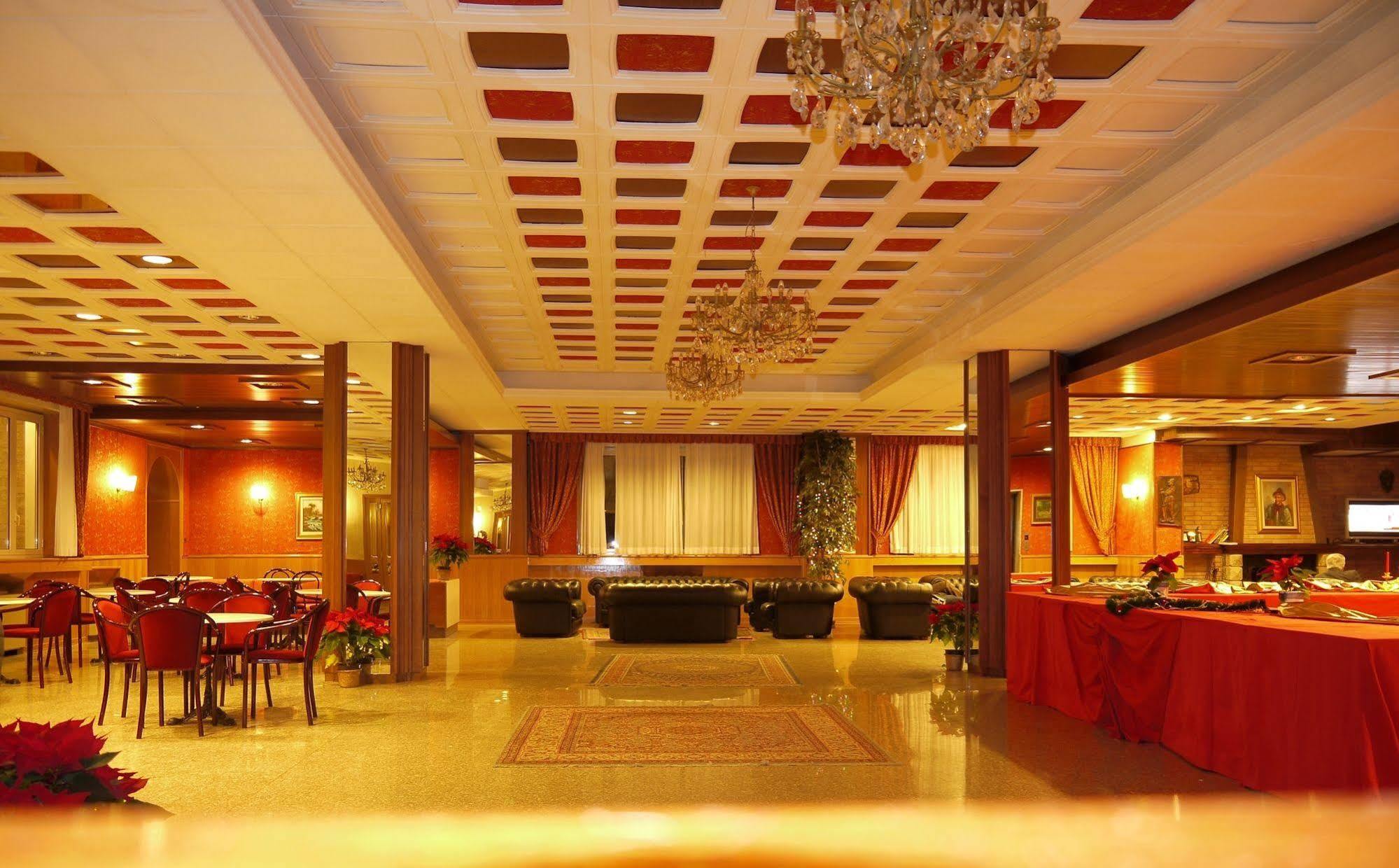 Hotel Tasso Camigliatello Silano Esterno foto