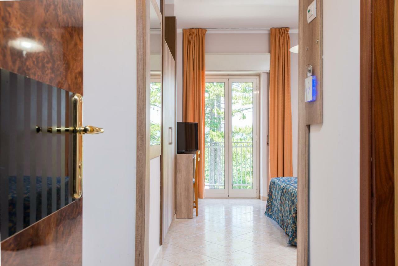 Hotel Tasso Camigliatello Silano Esterno foto