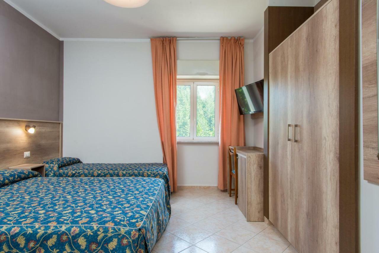 Hotel Tasso Camigliatello Silano Esterno foto