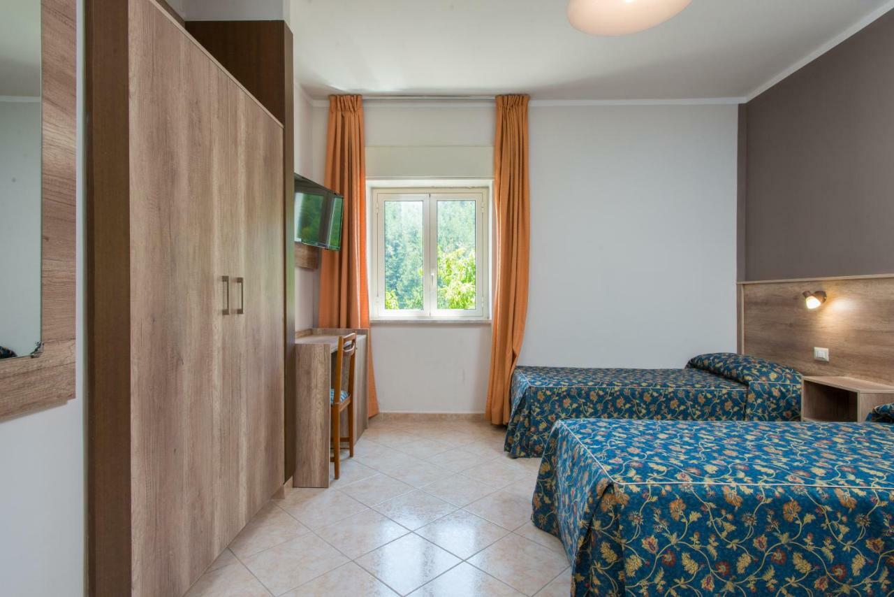 Hotel Tasso Camigliatello Silano Esterno foto