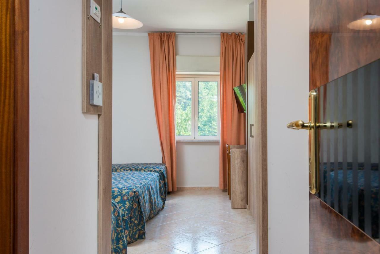 Hotel Tasso Camigliatello Silano Esterno foto